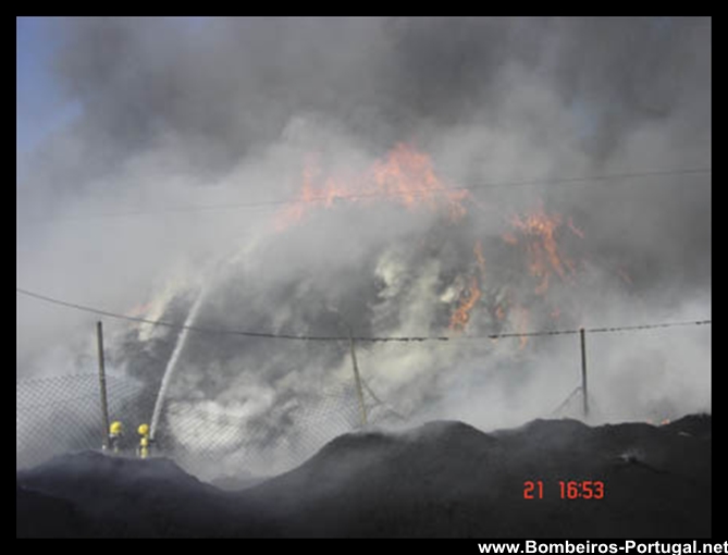 Incendio na fabrica de pneus -Ovar - 6