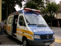 amigos esta é ambulancia da policia de fortaleza, brasil, está muito vem equipada, trabalhei com o material dela, muito bom