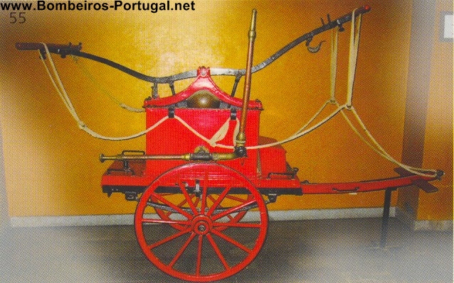 55 - Bomba Braçal - B.V. Mogadouro